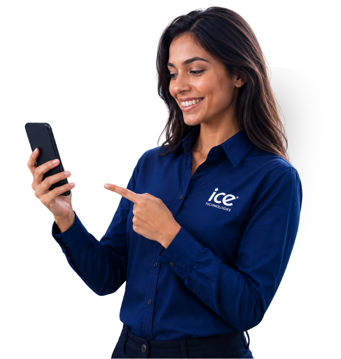 Consultora Ice Generation apontando para o WhatsApp